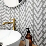 Come&stay Wola Apartment Warschau