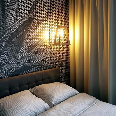 Come&stay Wola Apartament *