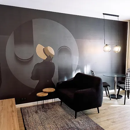 Come&stay Wola Apartman Varsó