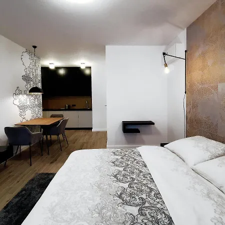 아파트 Come&stay Wola *